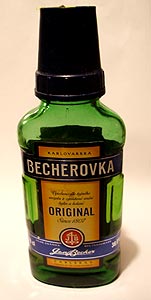写真：ベヘロフカの試飲カップ