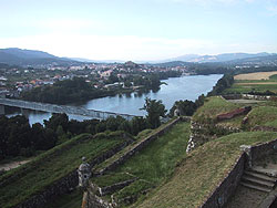 写真：砦から見るミーニョ川とスペイン